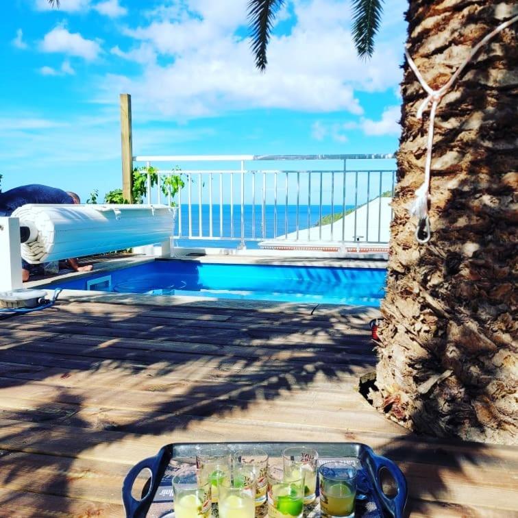 Rose Phoenix Rez-De-Jardin Piscine Et Vue Mer Les Anses-d'Arlets Exterior foto